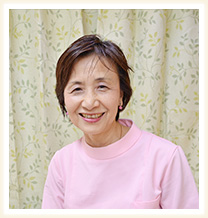 院長（鍼灸師・薬剤師）　石川佳子（いしかわよしこ）